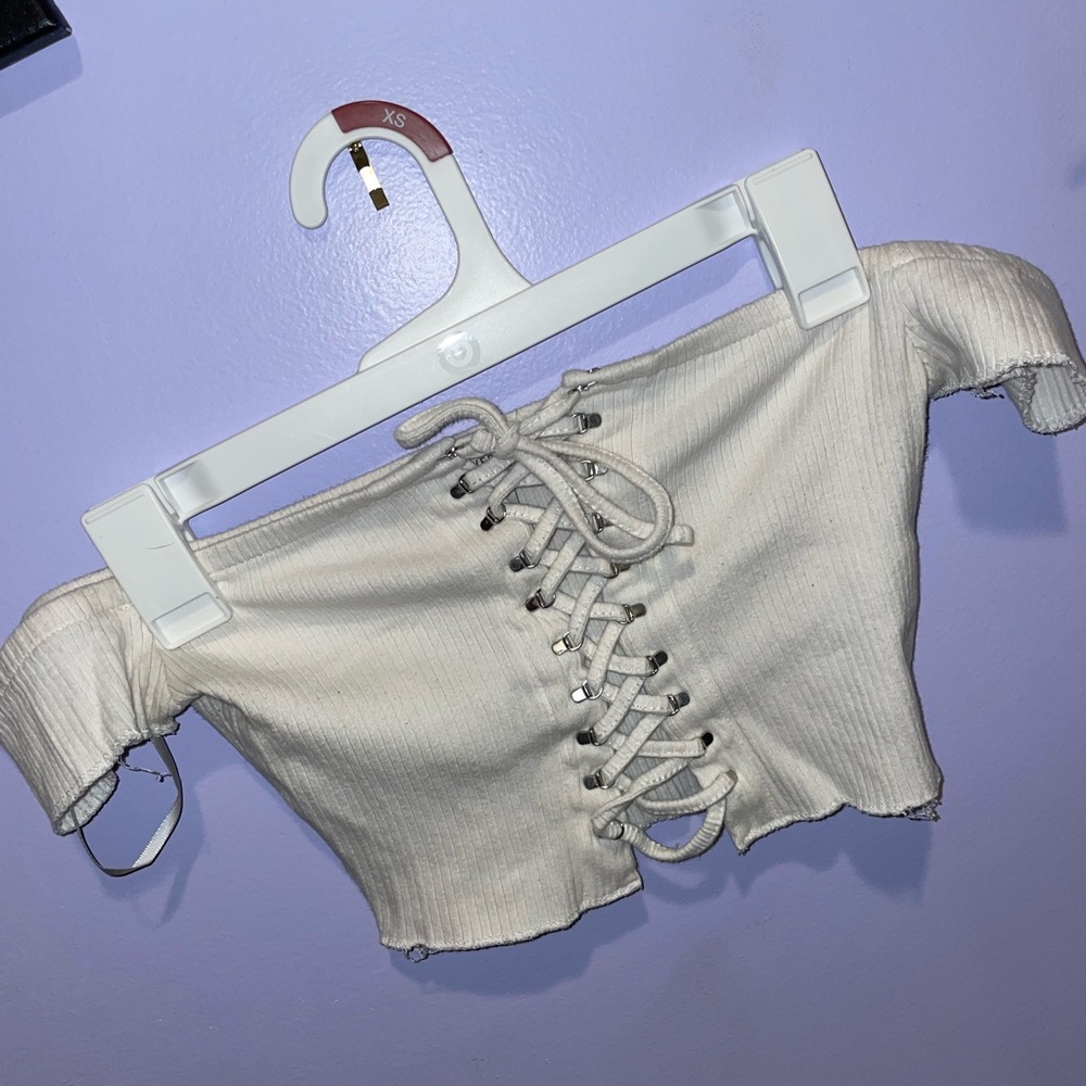 Forever 21 Women’s Small - White Lace Up Crop Top - Tube Top Fit NWOT - Picture 2 of 8